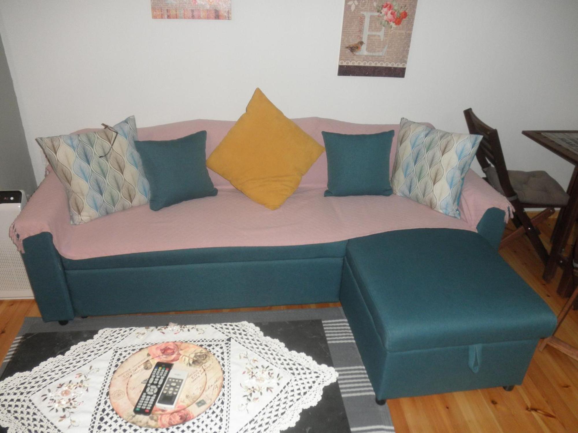 Apartment Penelope's And John's House